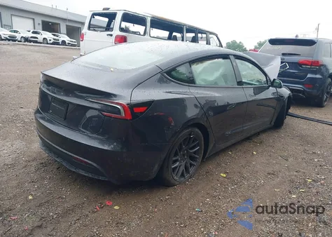 2025 Tesla Model 3 Long Range Rear-Wheel Drive из США, поврежденный, VIN 5YJ3E1EA7SF000605